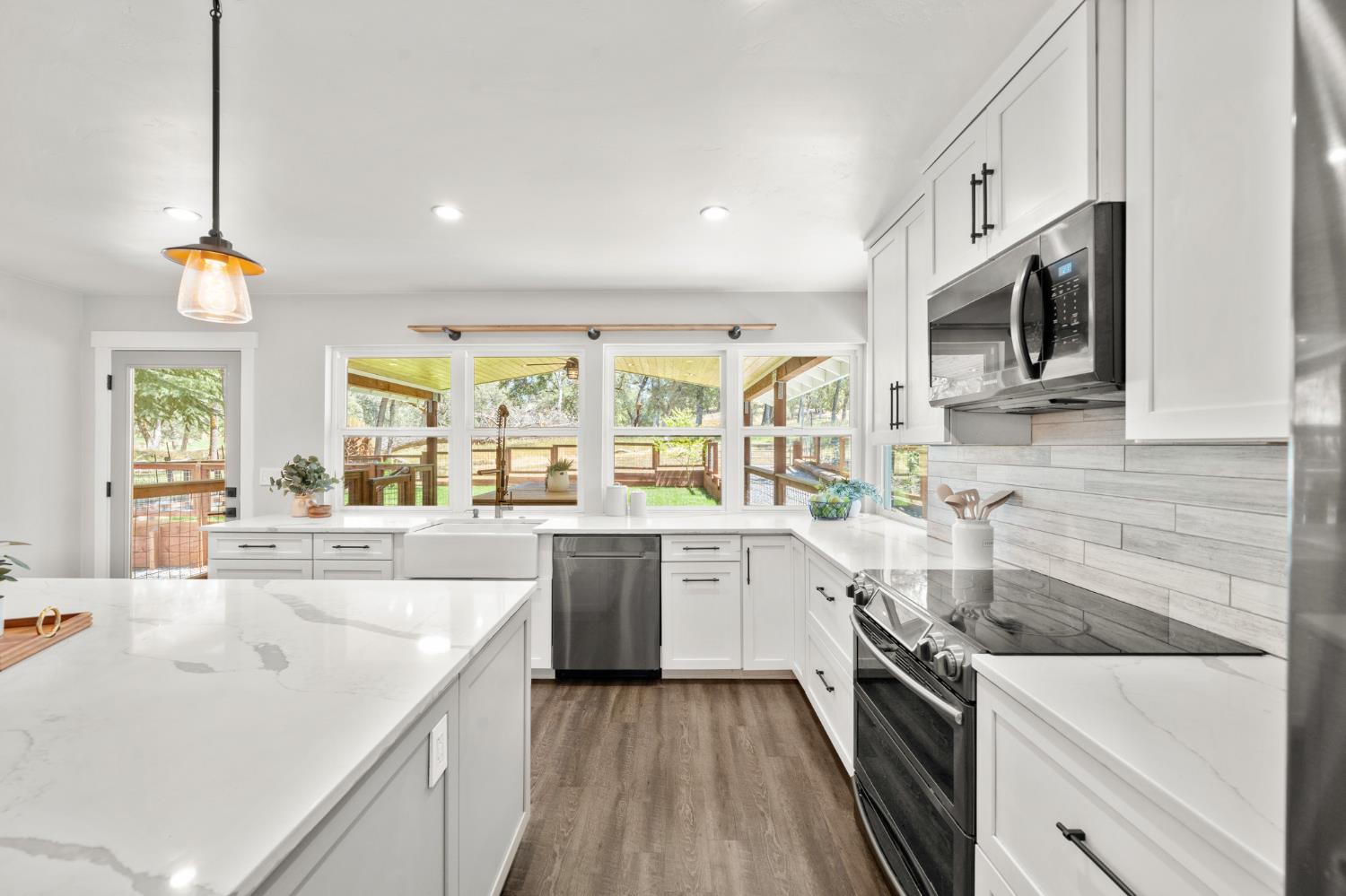 Active, 5 Bedrooms, 3 Bathrooms, Single Family Home, South County - Lake of the Pines, 13146 Torrey Pines Dr, Auburn, CA 95602-8183, Beth Christensen, Dunnigan Realtors, Top Agent