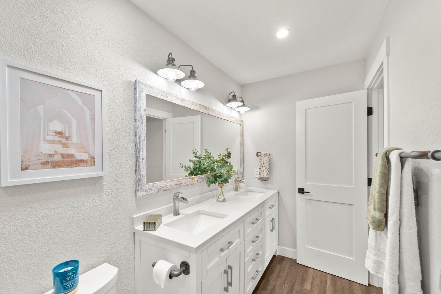 Active, 5 Bedrooms, 3 Bathrooms, Single Family Home, South County - Lake of the Pines, 13146 Torrey Pines Dr, Auburn, CA 95602-8183, Beth Christensen, Dunnigan Realtors, Top Agent