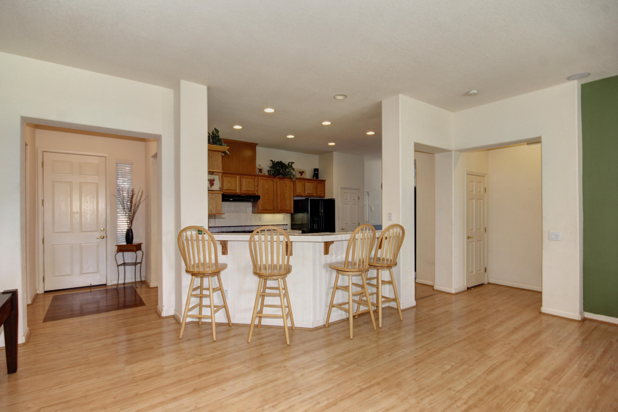 Dunnigan Realtors 4 Bedrooms, Single Family Home, Sold Listings, Prairie Dunes Way, 2 Bathrooms, Listing ID 1084, Sacramento, Sacramento, California, United States, 95829,