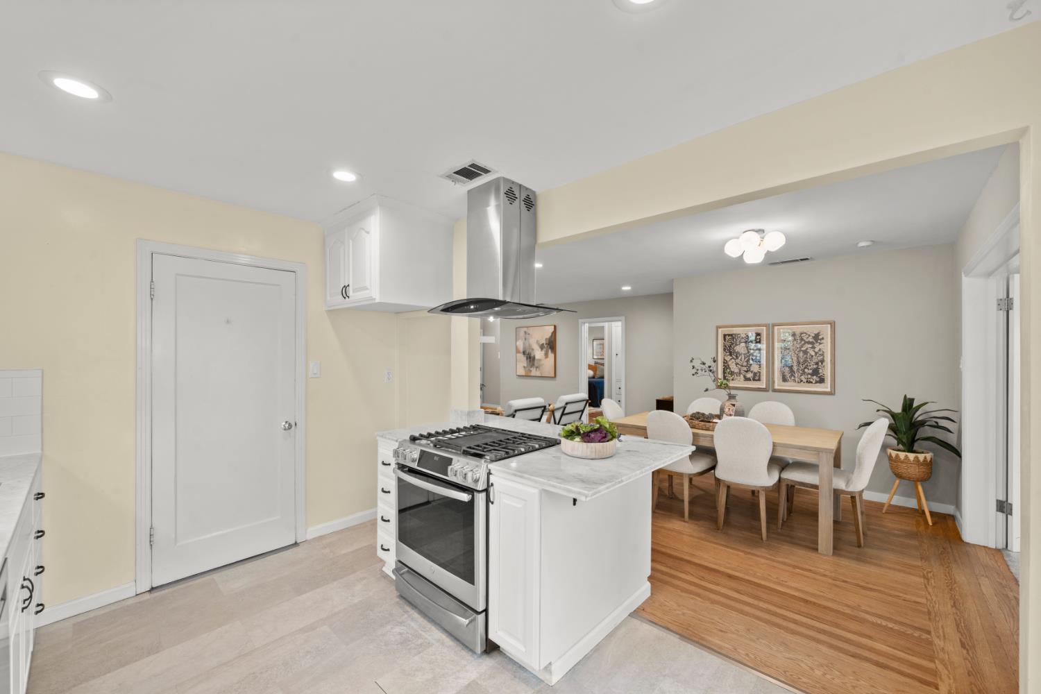 Active, 3 Bedrooms, 2 Bathrooms, Single Family Home, East Sacramento & Vicinity, 36 Lupine Way, Sacramento, CA 95819-1920, Beth Christensen, Dunnigan Realtors, Top Agent Active, 3 Bedrooms, 2 Bathrooms, Single Family Home, East Sacramento & Vicinity, 36 Lupine Way, Sacramento, CA 95819-1920, Beth Christensen, Dunnigan Realtors, Top Agent