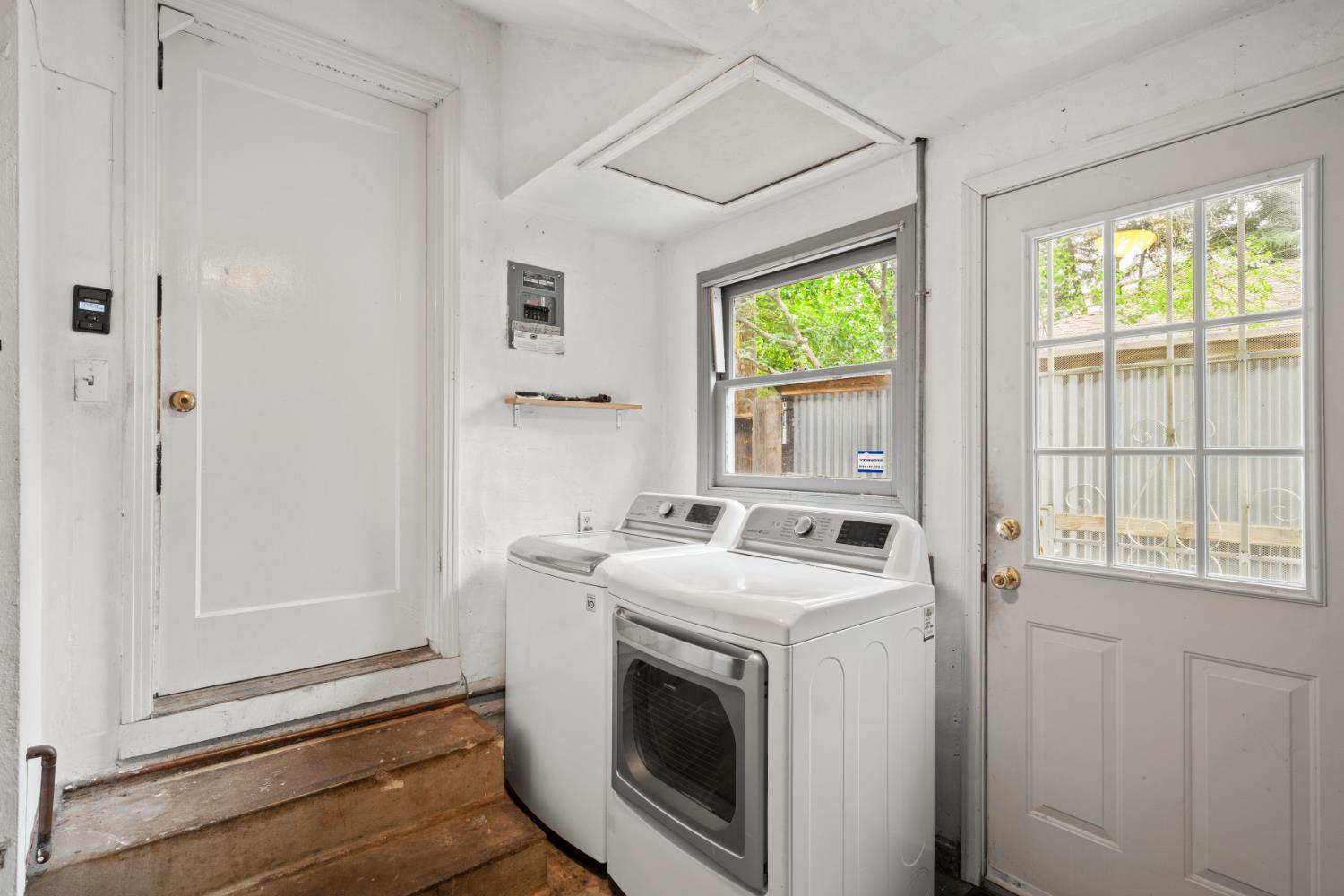 Active, 3 Bedrooms, 2 Bathrooms, Single Family Home, East Sacramento & Vicinity, 36 Lupine Way, Sacramento, CA 95819-1920, Beth Christensen, Dunnigan Realtors, Top Agent Active, 3 Bedrooms, 2 Bathrooms, Single Family Home, East Sacramento & Vicinity, 36 Lupine Way, Sacramento, CA 95819-1920, Beth Christensen, Dunnigan Realtors, Top Agent