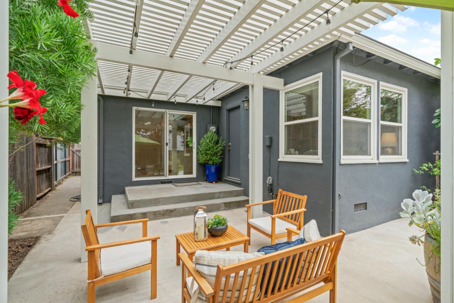 Active, 3 Bedrooms, 2 Bathrooms, Single Family Home, East Sacramento & Vicinity, 36 Lupine Way, Sacramento, CA 95819-1920, Beth Christensen, Dunnigan Realtors, Top Agent Active, 3 Bedrooms, 2 Bathrooms, Single Family Home, East Sacramento & Vicinity, 36 Lupine Way, Sacramento, CA 95819-1920, Beth Christensen, Dunnigan Realtors, Top Agent