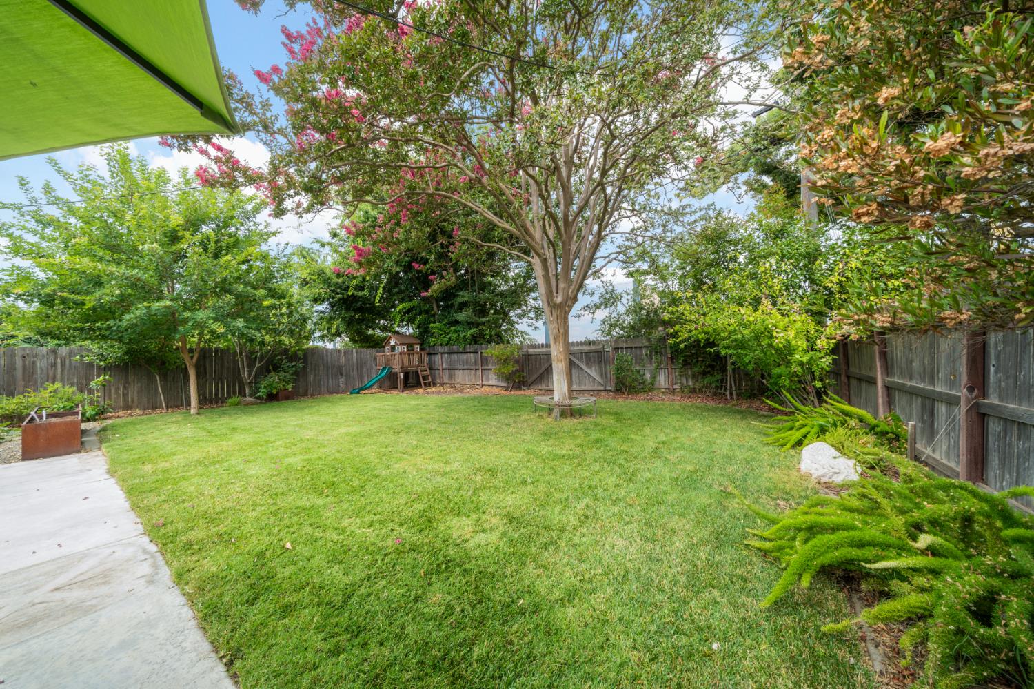Active, 3 Bedrooms, 2 Bathrooms, Single Family Home, East Sacramento & Vicinity, 36 Lupine Way, Sacramento, CA 95819-1920, Beth Christensen, Dunnigan Realtors, Top Agent Active, 3 Bedrooms, 2 Bathrooms, Single Family Home, East Sacramento & Vicinity, 36 Lupine Way, Sacramento, CA 95819-1920, Beth Christensen, Dunnigan Realtors, Top Agent