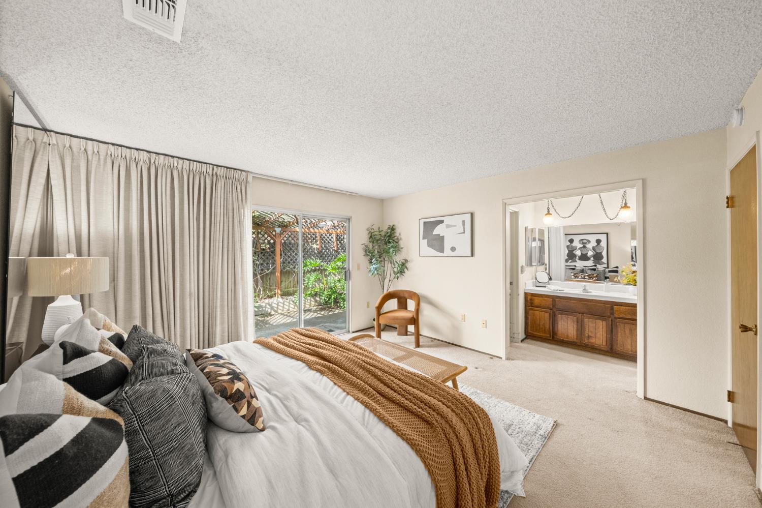 Sold, 3 Bedrooms, 2 Bathrooms, Single Family Home, Citrus Heights, 6930 Cobblestone Way, Citrus Heights, CA 95621-2831, Beth Christensen, Dunnigan Realtors, Top Agent Sold, 3 Bedrooms, 2 Bathrooms, Single Family Home, Citrus Heights, 6930 Cobblestone Way, Citrus Heights, CA 95621-2831, Beth Christensen, Dunnigan Realtors, Top Agent
