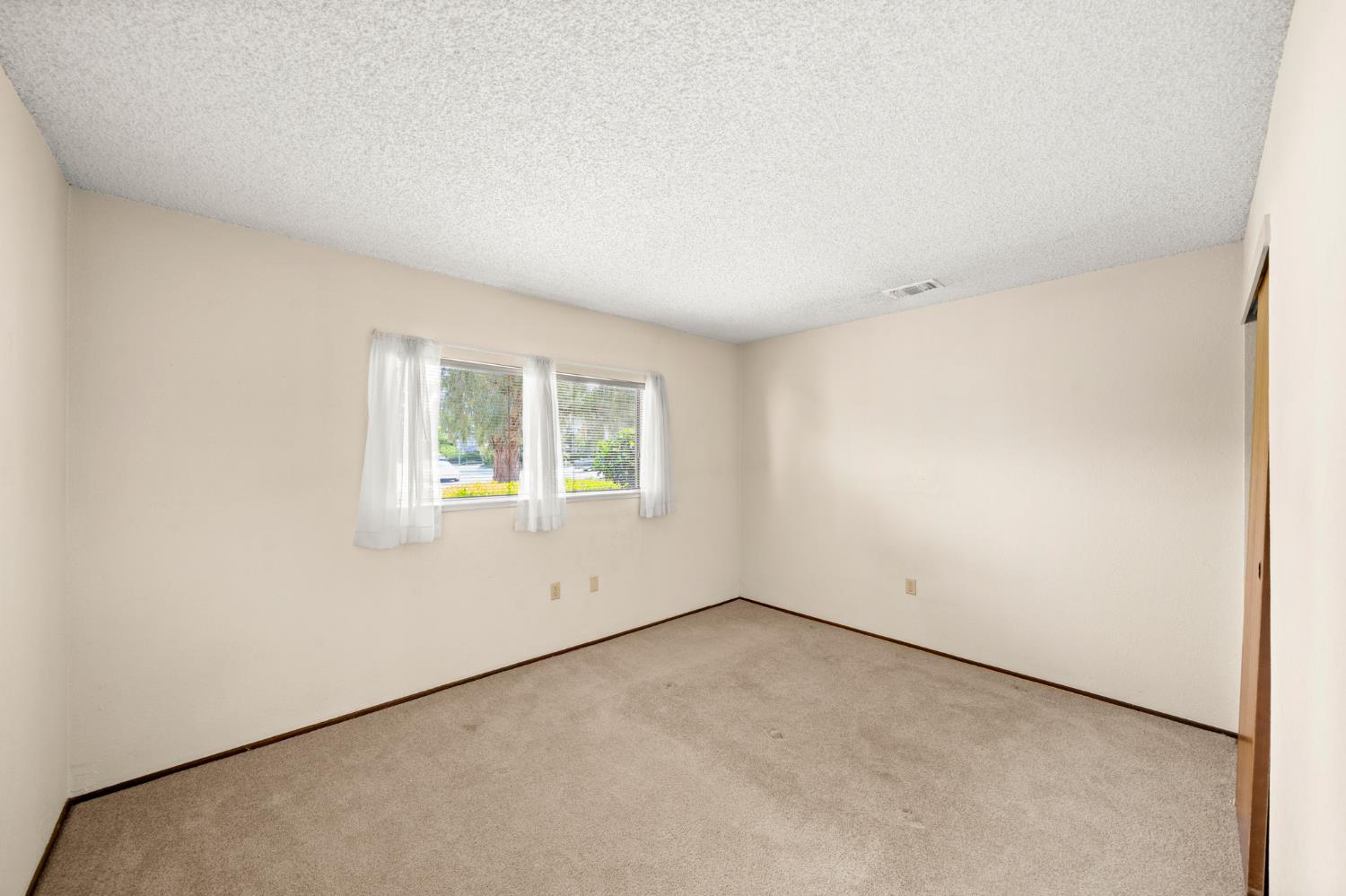 Sold, 3 Bedrooms, 2 Bathrooms, Single Family Home, Citrus Heights, 6930 Cobblestone Way, Citrus Heights, CA 95621-2831, Beth Christensen, Dunnigan Realtors, Top Agent Sold, 3 Bedrooms, 2 Bathrooms, Single Family Home, Citrus Heights, 6930 Cobblestone Way, Citrus Heights, CA 95621-2831, Beth Christensen, Dunnigan Realtors, Top Agent
