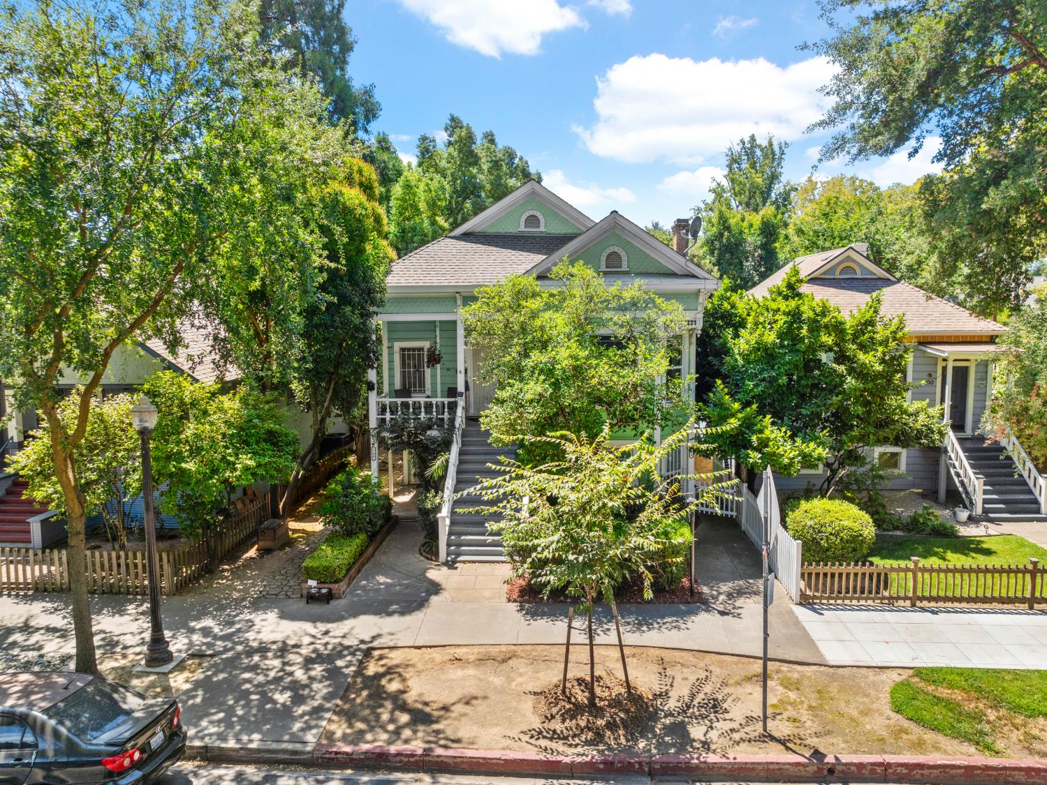 Active, 4 Bedrooms, 4 Bathrooms, Single Family Home, Sacramento Downtown/Midtown, 2706 F St, Sacramento, CA 95816-3716, Beth Christensen, Dunnigan Realtors, Top Agent
