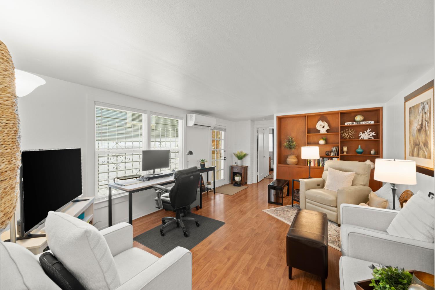 Active, 4 Bedrooms, 4 Bathrooms, Single Family Home, Sacramento Downtown/Midtown, 2706 F St, Sacramento, CA 95816-3716, Beth Christensen, Dunnigan Realtors, Top Agent