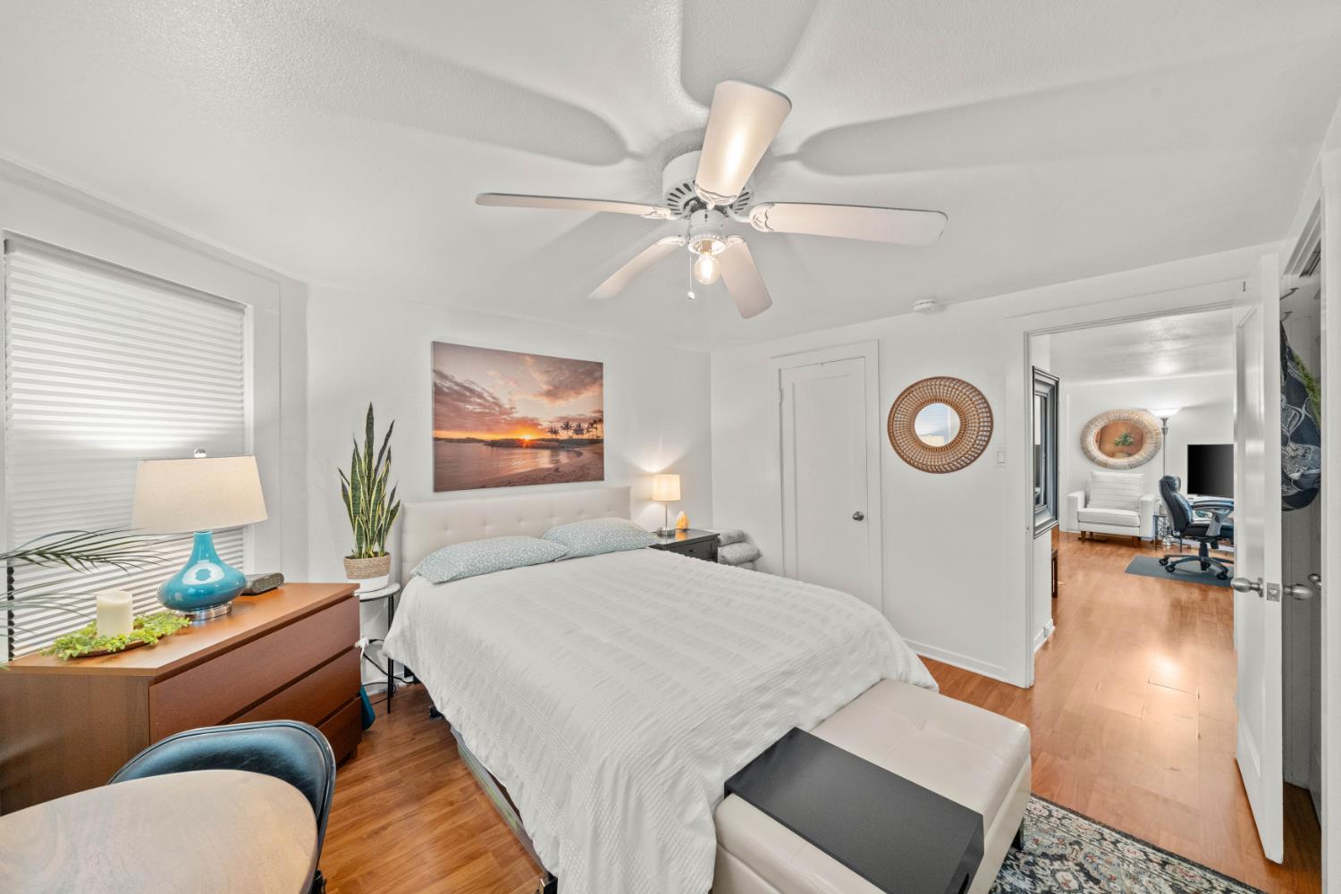Active, 4 Bedrooms, 4 Bathrooms, Single Family Home, Sacramento Downtown/Midtown, 2706 F St, Sacramento, CA 95816-3716, Beth Christensen, Dunnigan Realtors, Top Agent