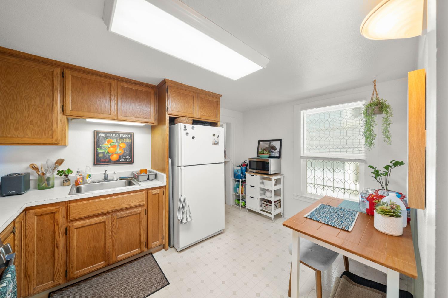 Active, 4 Bedrooms, 4 Bathrooms, Single Family Home, Sacramento Downtown/Midtown, 2706 F St, Sacramento, CA 95816-3716, Beth Christensen, Dunnigan Realtors, Top Agent