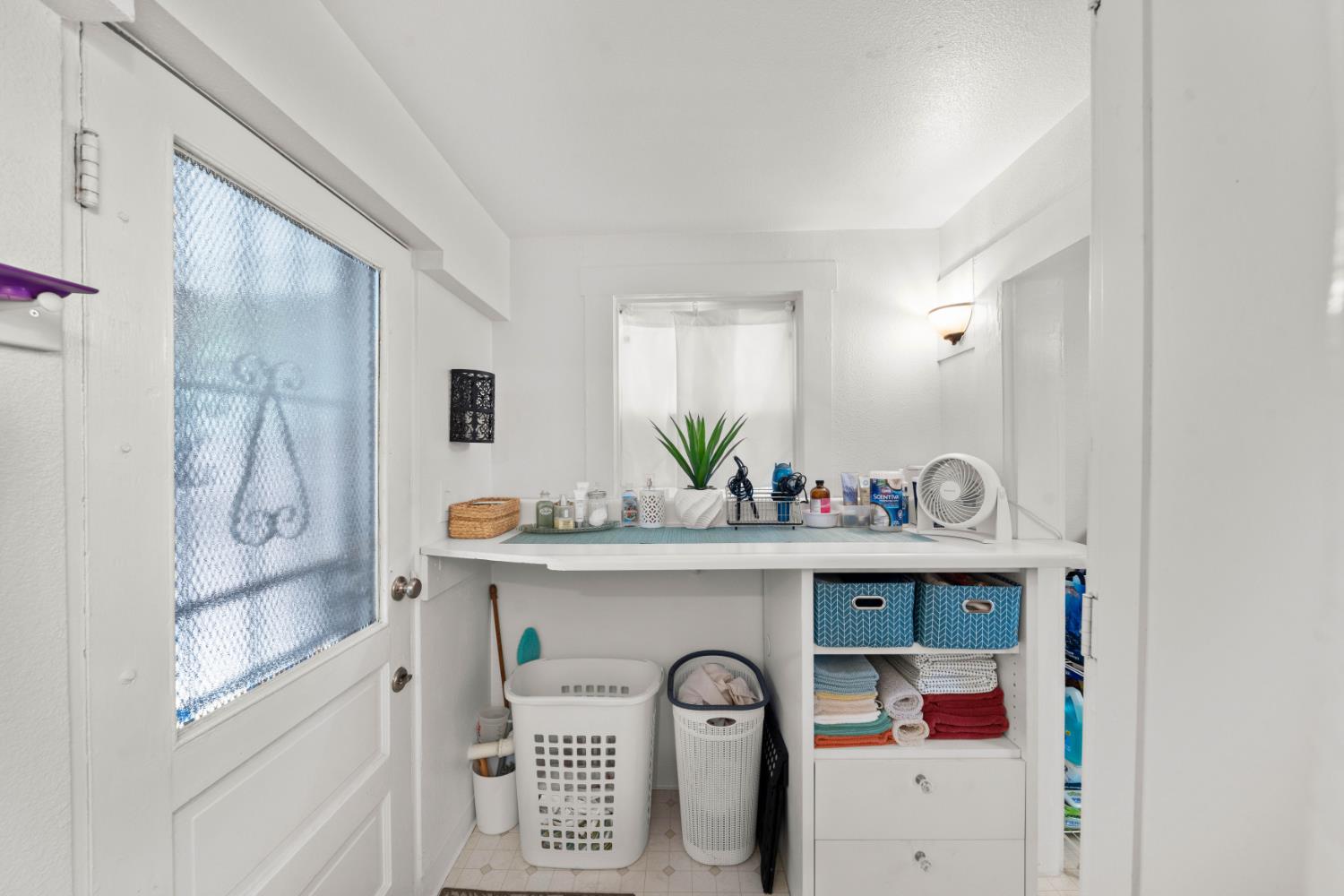 Active, 4 Bedrooms, 4 Bathrooms, Single Family Home, Sacramento Downtown/Midtown, 2706 F St, Sacramento, CA 95816-3716, Beth Christensen, Dunnigan Realtors, Top Agent