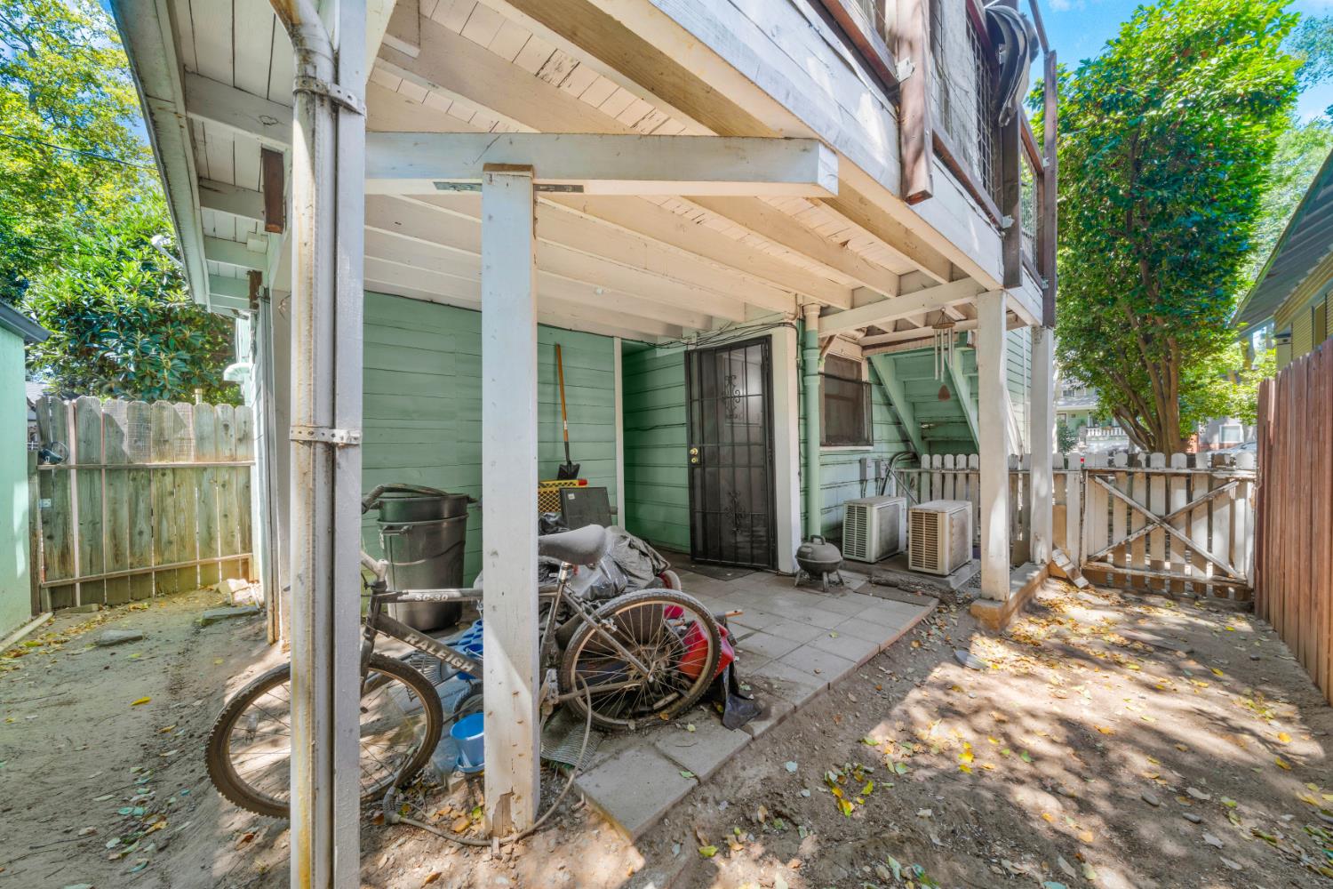 Active, 4 Bedrooms, 4 Bathrooms, Single Family Home, Sacramento Downtown/Midtown, 2706 F St, Sacramento, CA 95816-3716, Beth Christensen, Dunnigan Realtors, Top Agent