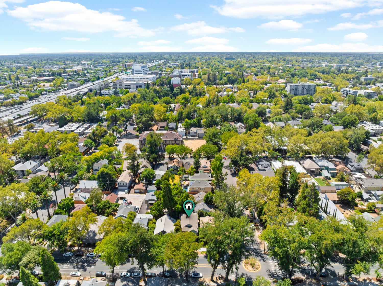 Active, 4 Bedrooms, 4 Bathrooms, Single Family Home, Sacramento Downtown/Midtown, 2706 F St, Sacramento, CA 95816-3716, Beth Christensen, Dunnigan Realtors, Top Agent