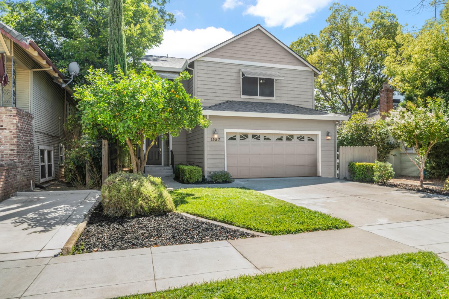 Active, 3 Bedrooms, 2 Bathrooms, Single Family Home, East Sacramento & Vicinity, 1557 48th St, Sacramento, CA 95819-4417, Beth Christensen, Dunnigan Realtors, Top Agent