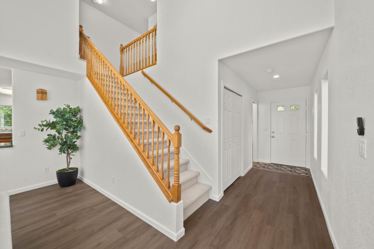 Active, 3 Bedrooms, 2 Bathrooms, Single Family Home, East Sacramento & Vicinity, 1557 48th St, Sacramento, CA 95819-4417, Beth Christensen, Dunnigan Realtors, Top Agent