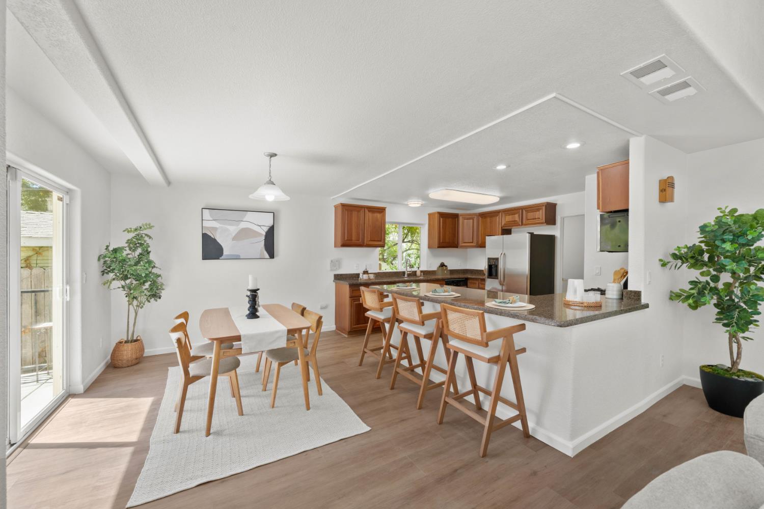 Active, 3 Bedrooms, 2 Bathrooms, Single Family Home, East Sacramento & Vicinity, 1557 48th St, Sacramento, CA 95819-4417, Beth Christensen, Dunnigan Realtors, Top Agent