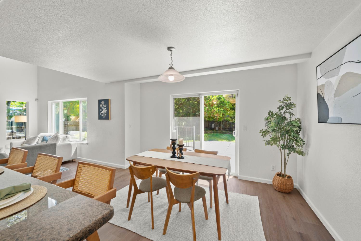 Active, 3 Bedrooms, 2 Bathrooms, Single Family Home, East Sacramento & Vicinity, 1557 48th St, Sacramento, CA 95819-4417, Beth Christensen, Dunnigan Realtors, Top Agent