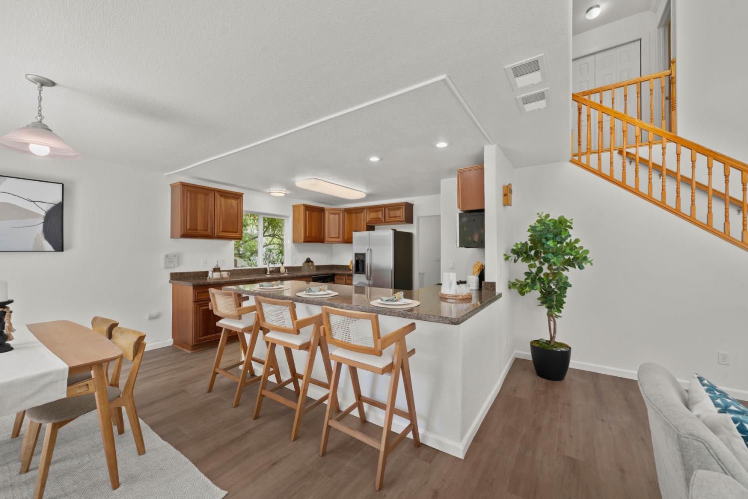 Active, 3 Bedrooms, 2 Bathrooms, Single Family Home, East Sacramento & Vicinity, 1557 48th St, Sacramento, CA 95819-4417, Beth Christensen, Dunnigan Realtors, Top Agent