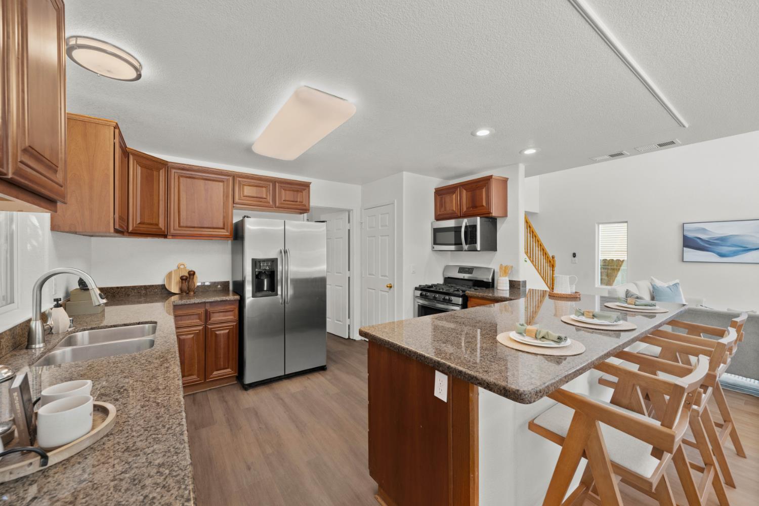 Active, 3 Bedrooms, 2 Bathrooms, Single Family Home, East Sacramento & Vicinity, 1557 48th St, Sacramento, CA 95819-4417, Beth Christensen, Dunnigan Realtors, Top Agent