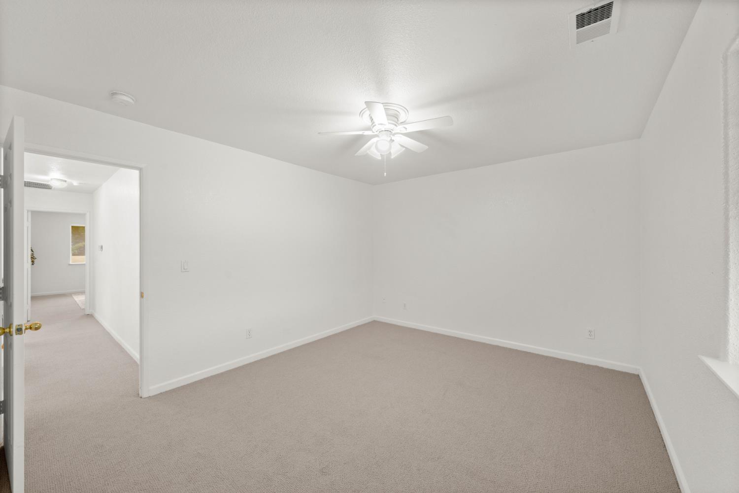 Active, 3 Bedrooms, 2 Bathrooms, Single Family Home, East Sacramento & Vicinity, 1557 48th St, Sacramento, CA 95819-4417, Beth Christensen, Dunnigan Realtors, Top Agent