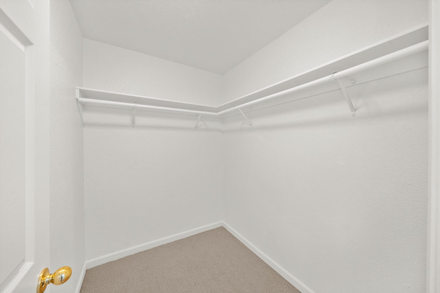 Active, 3 Bedrooms, 2 Bathrooms, Single Family Home, East Sacramento & Vicinity, 1557 48th St, Sacramento, CA 95819-4417, Beth Christensen, Dunnigan Realtors, Top Agent
