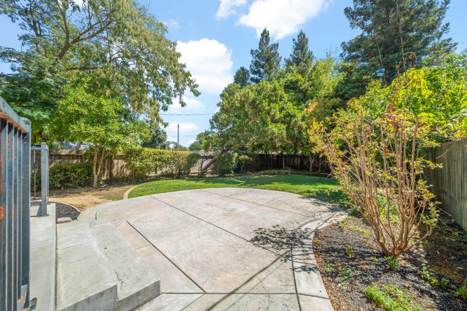 Active, 3 Bedrooms, 2 Bathrooms, Single Family Home, East Sacramento & Vicinity, 1557 48th St, Sacramento, CA 95819-4417, Beth Christensen, Dunnigan Realtors, Top Agent