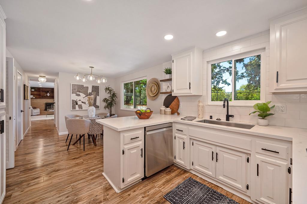 Pending, 4 Bedrooms, 3 Bathrooms, Single Family Home, Sacto Arden/Arcade Creek/Vicinity, 832 Piccadilly Cir, Sacramento, CA 95864-6123, Beth Christensen, Dunnigan Realtors, Top Agent