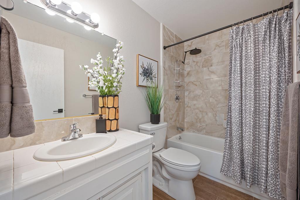 Pending, 4 Bedrooms, 3 Bathrooms, Single Family Home, Sacto Arden/Arcade Creek/Vicinity, 832 Piccadilly Cir, Sacramento, CA 95864-6123, Beth Christensen, Dunnigan Realtors, Top Agent