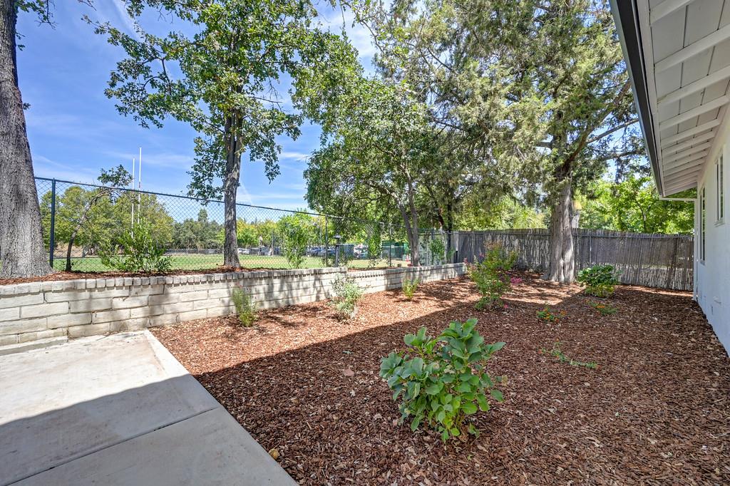 Pending, 4 Bedrooms, 3 Bathrooms, Single Family Home, Sacto Arden/Arcade Creek/Vicinity, 832 Piccadilly Cir, Sacramento, CA 95864-6123, Beth Christensen, Dunnigan Realtors, Top Agent