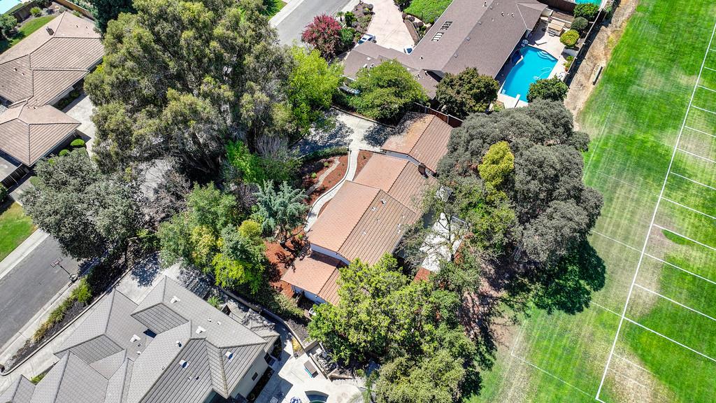 Pending, 4 Bedrooms, 3 Bathrooms, Single Family Home, Sacto Arden/Arcade Creek/Vicinity, 832 Piccadilly Cir, Sacramento, CA 95864-6123, Beth Christensen, Dunnigan Realtors, Top Agent