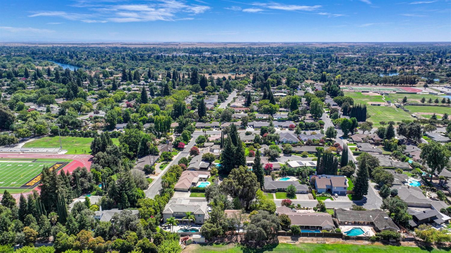 Pending, 4 Bedrooms, 3 Bathrooms, Single Family Home, Sacto Arden/Arcade Creek/Vicinity, 832 Piccadilly Cir, Sacramento, CA 95864-6123, Beth Christensen, Dunnigan Realtors, Top Agent