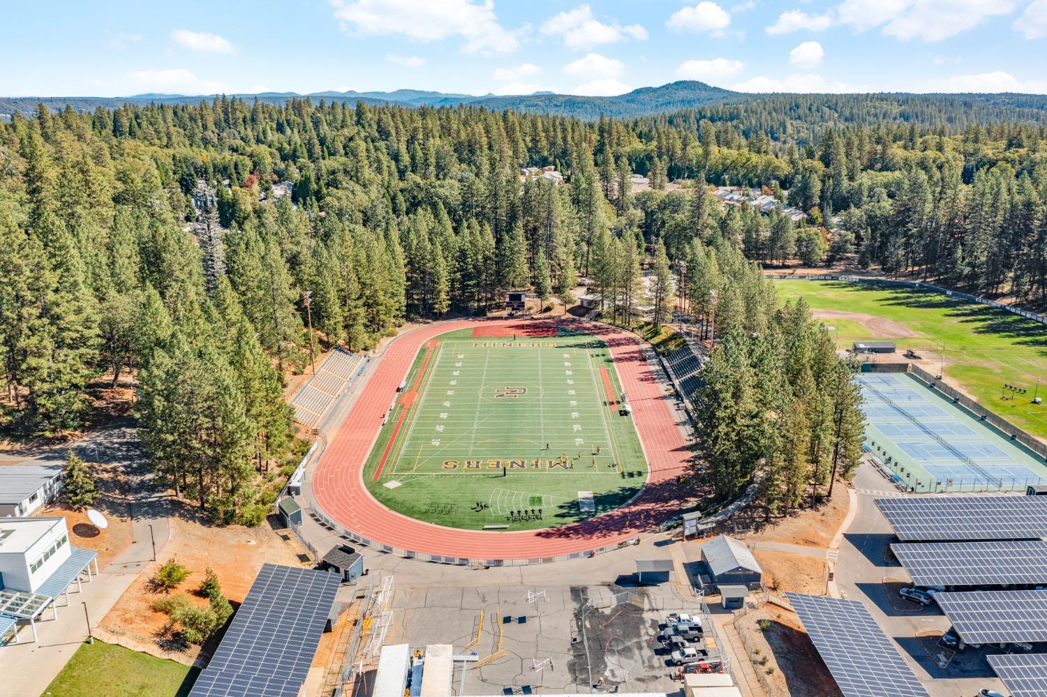 Active, 3 Bedrooms, 2 Bathrooms, Single Family Home, Grass Valley - Central, 212 Elysian Pl, Grass Valley, CA 95945-9754, Beth Christensen, Dunnigan Realtors, Top Agent