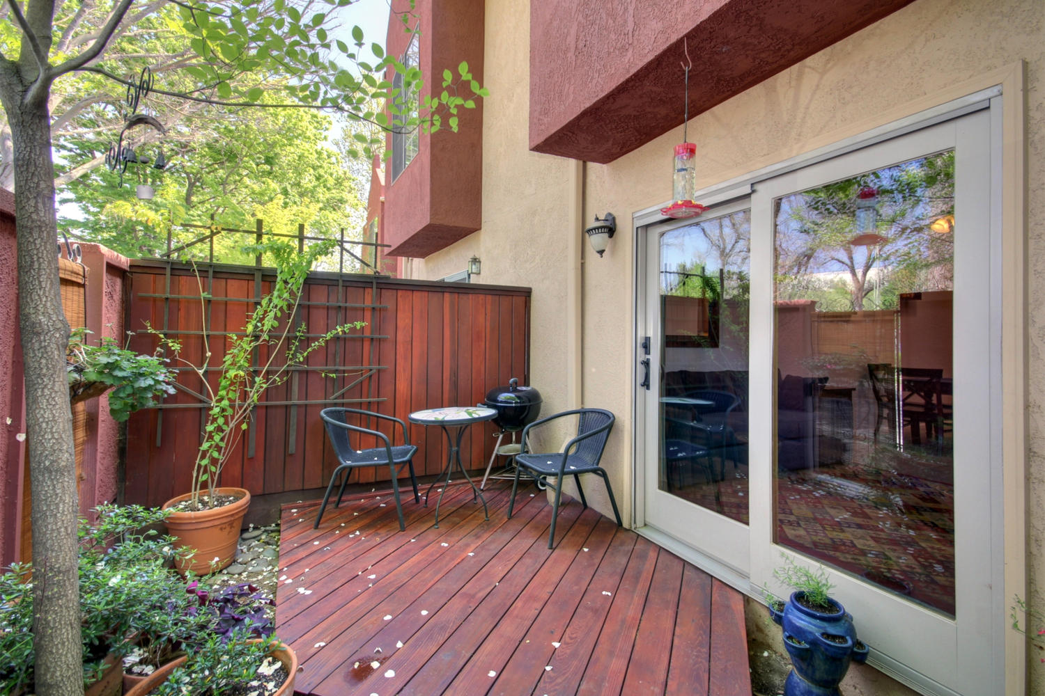 Dunnigan Realtors Downtown 2 Bedrooms, Condominium, Sold Listings, Q Street, 1 Bathrooms, Listing ID 1091, Sacramento, Sacramento, California, United States, 95811,